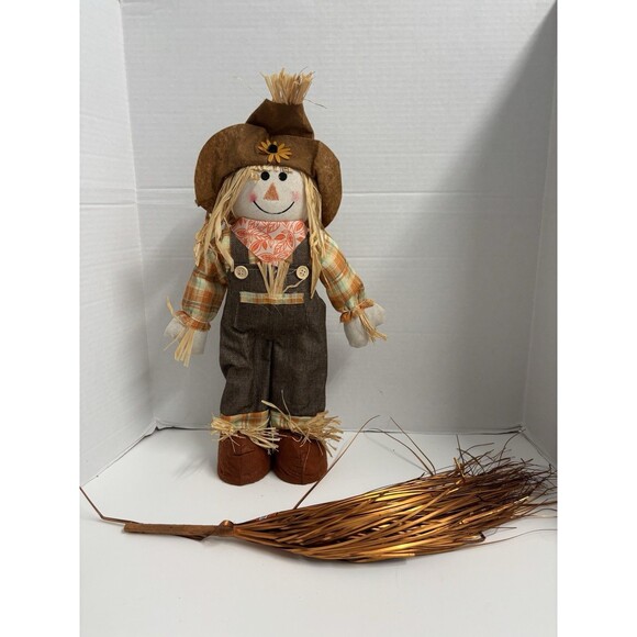 Adorable Free Standing Scarecrow 20in And Hobby lobby Floral Fb1740 - Picture 1 of 6